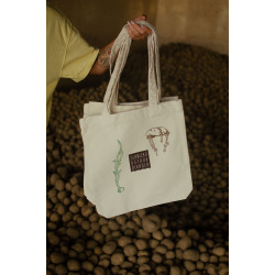 Plátená taška KORENE (2025, Svätopluk Mikyta)