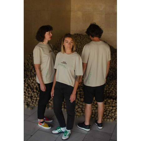 "ZAKORENENÍ NA SPRÁVNOM MIESTE" - béžové SOD tričko (2025, Svätopluk Mikyta)